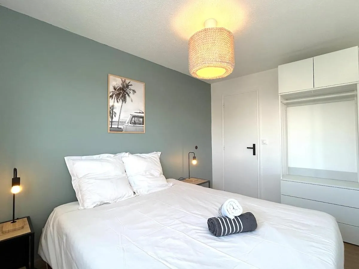 Port Maria, Appartement Acces Plage 拉莫尔海滩 0*,