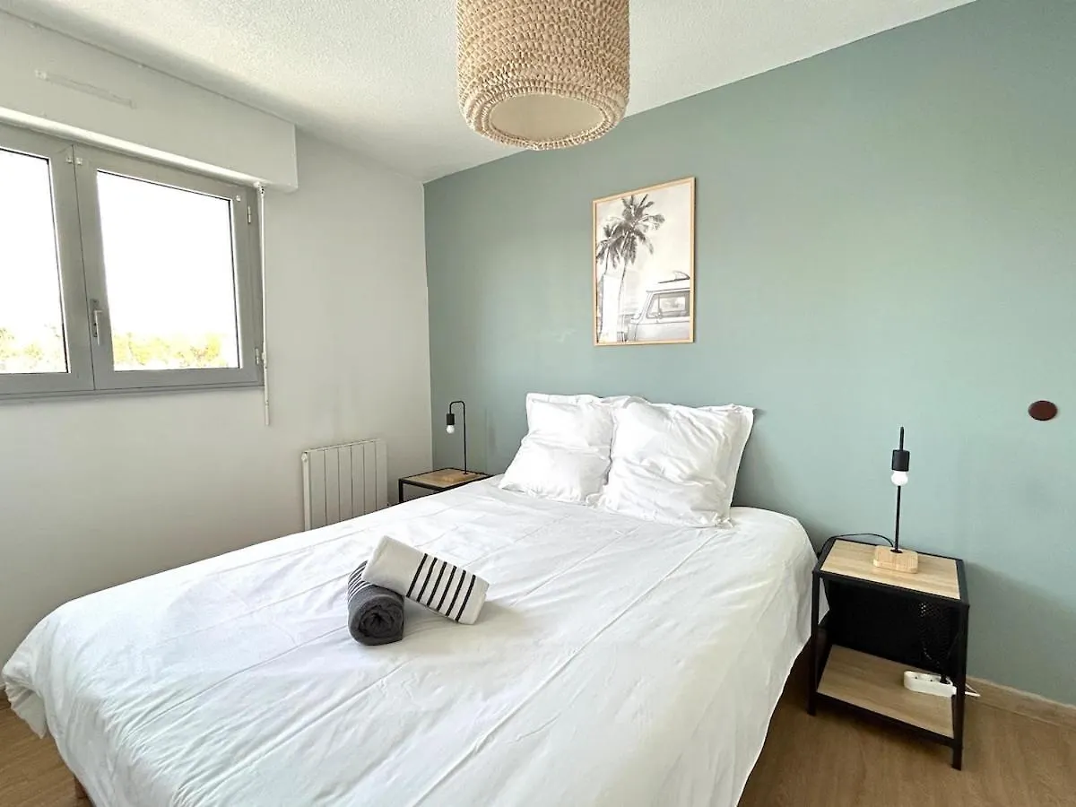 Port Maria, Appartement Acces Plage 拉莫尔海滩